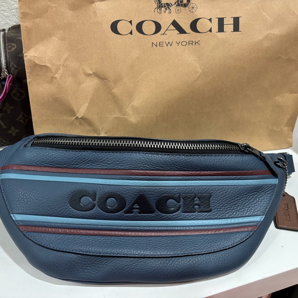 Coach Navy blue men’s belt bag (crossbody)